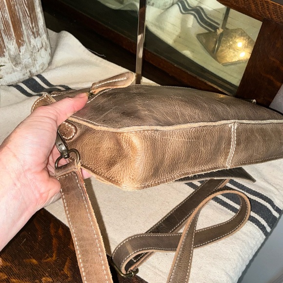 Bed Stu Aruba Leather Woven Taupe Crossbody Clutch Bag Retail $220 - Picture 6 of 16